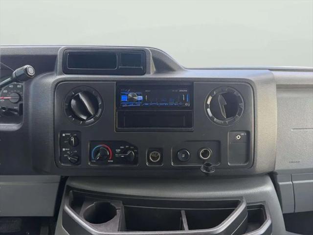 2010 Ford E-350 Super Duty XL