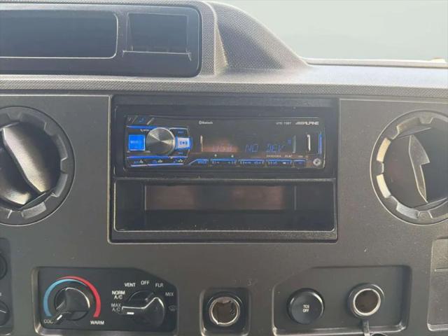2010 Ford E-350 Super Duty XL