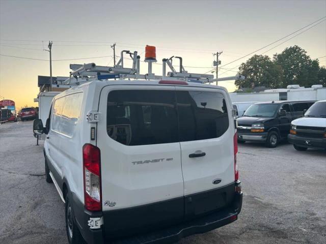 2016 Ford Transit w/60/40 Side Door w/RWB