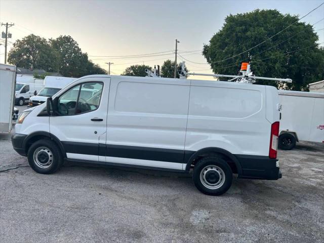 2016 Ford Transit w/60/40 Side Door w/RWB