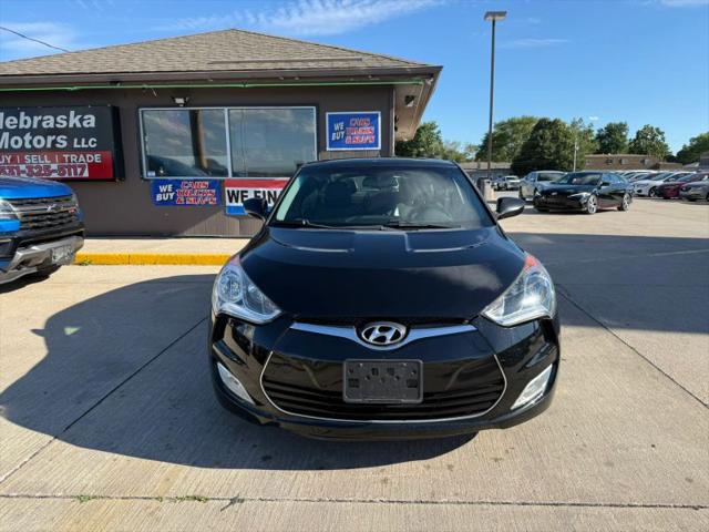 2012 Hyundai Veloster Base w/Black