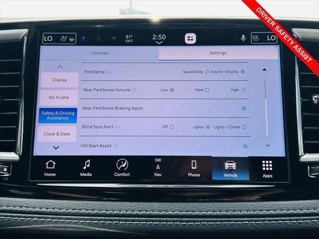 2027 Chrysler Pacifica Limited