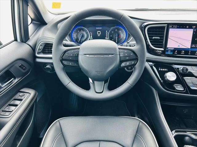 2027 Chrysler Pacifica Limited
