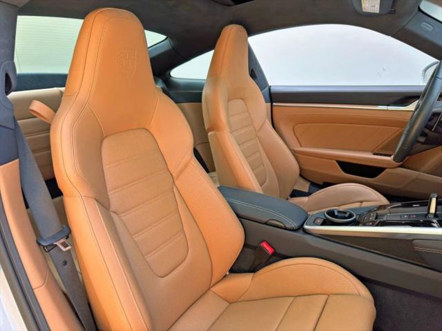 2025 Porsche 911 Carrera GTS
