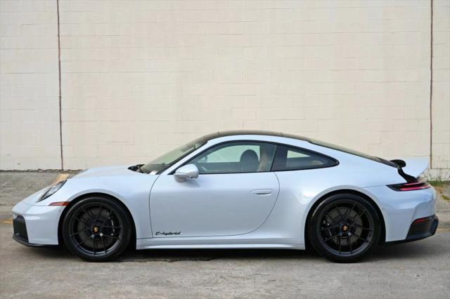 2025 Porsche 911 Carrera GTS