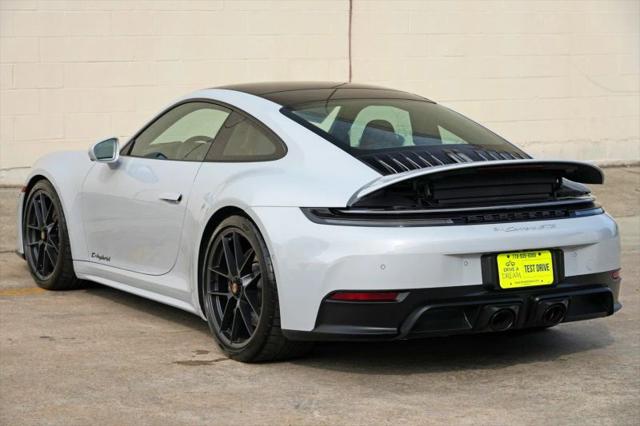 2025 Porsche 911 Carrera GTS