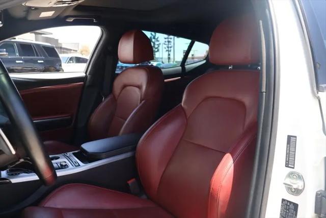 2021 Kia Stinger GT1