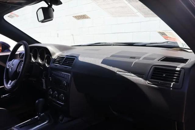 2014 Dodge Challenger SXT