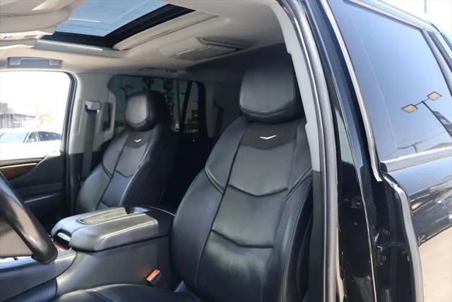 2020 Cadillac Escalade 2WD Premium Luxury