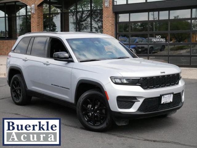 2024 Jeep Grand Cherokee Altitude 4x4 for sale in Minneapolis, MN