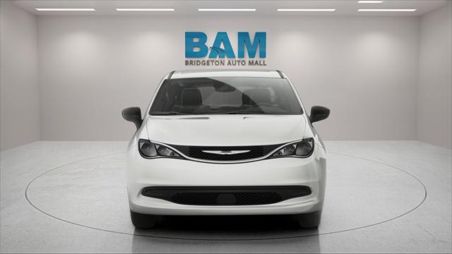 2027 Chrysler Pacifica LX