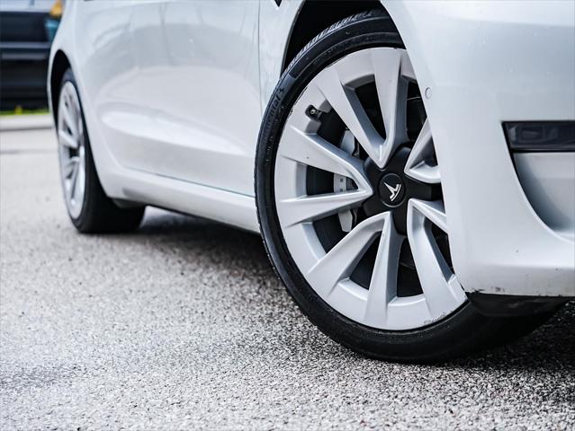 2021 Tesla Model 3 Standard Range Plus Rear-Wheel Drive
