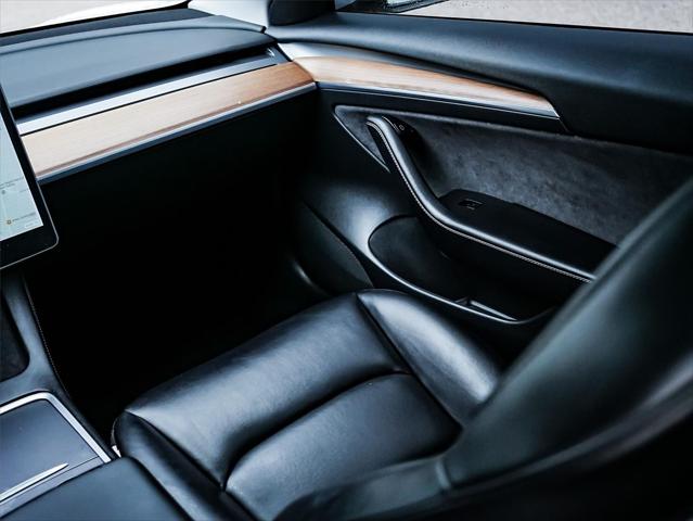 2021 Tesla Model 3 Standard Range Plus Rear-Wheel Drive