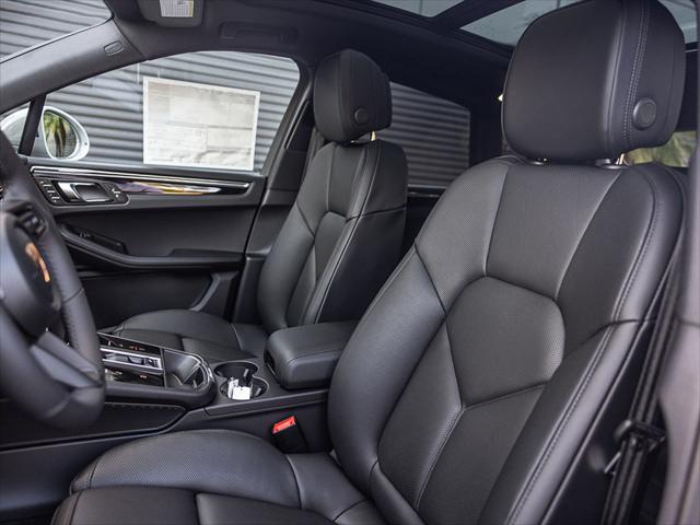 2026 Porsche Macan Unknown