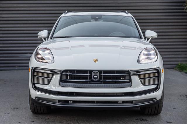 2026 Porsche Macan Unknown