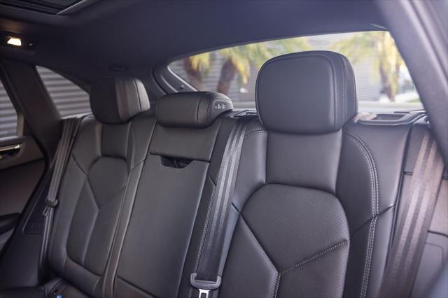 2026 Porsche Macan Unknown
