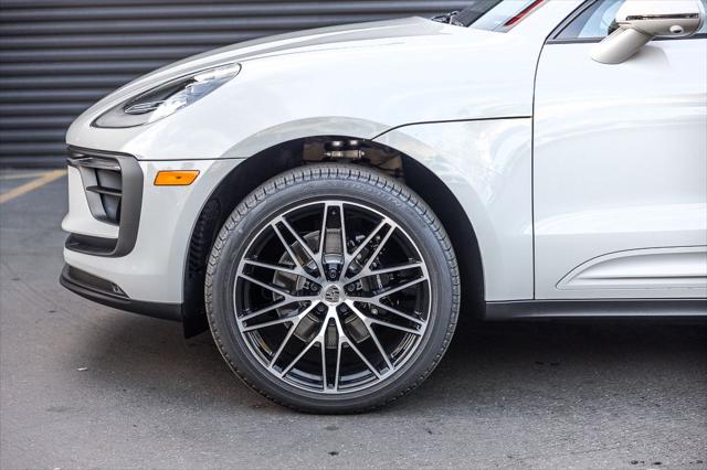 2026 Porsche Macan Unknown