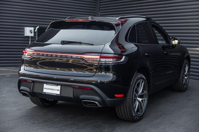 2026 Porsche Macan Unknown