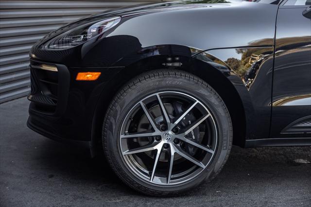 2026 Porsche Macan Unknown