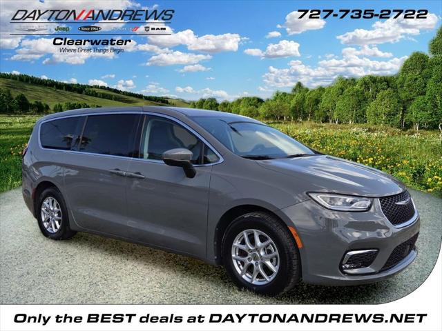 2023 Chrysler Pacifica Touring L for sale in Clearwater, FL