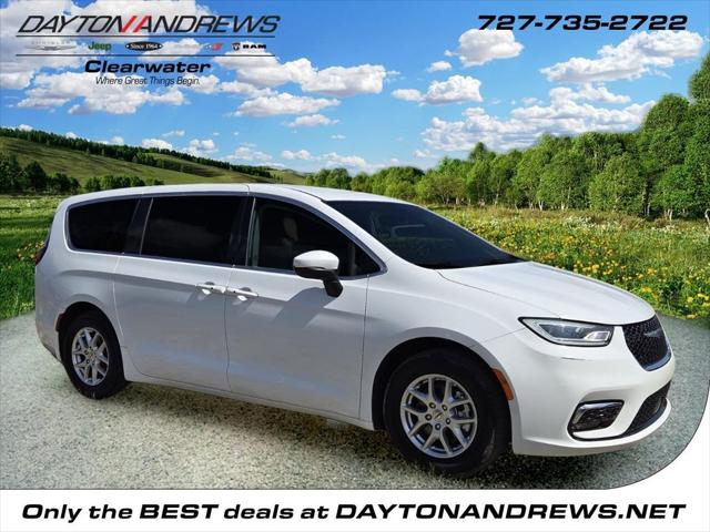 2023 Chrysler Pacifica Touring L for sale in Clearwater, FL