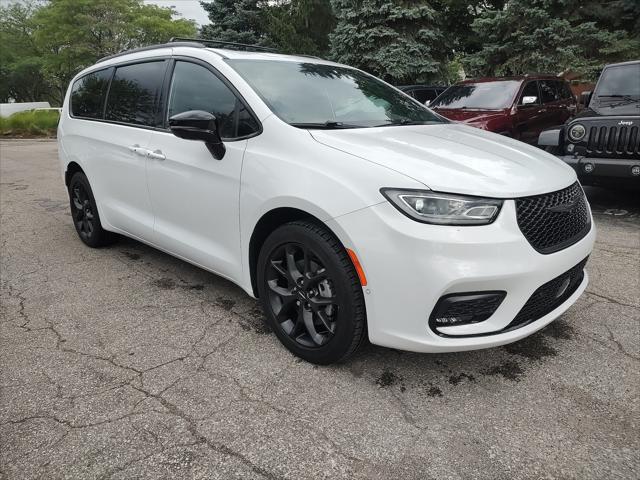 2023 Chrysler Pacifica Limited AWD for sale near Dublin, OH