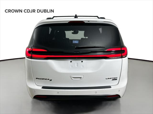 2023 Chrysler Pacifica Limited AWD