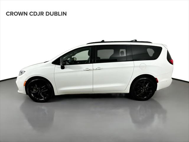 2023 Chrysler Pacifica Limited AWD