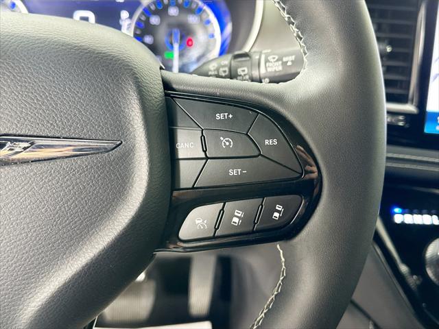 2023 Chrysler Pacifica Limited AWD