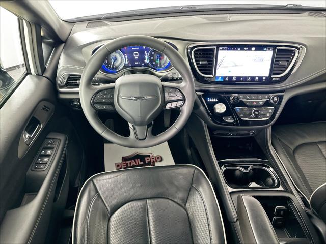 2023 Chrysler Pacifica Limited AWD