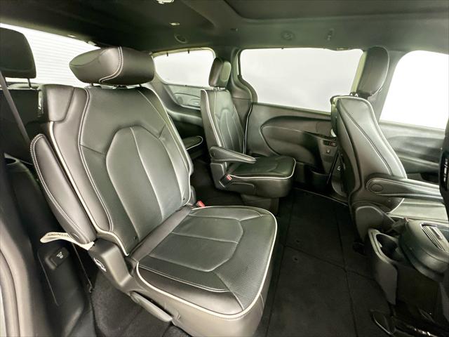 2023 Chrysler Pacifica Limited AWD