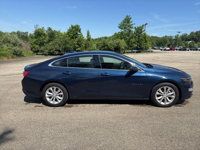 2022 Chevrolet Malibu FWD LT