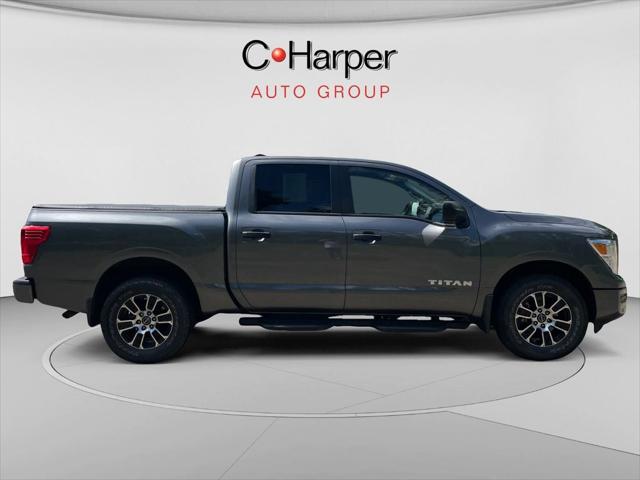 2023 Nissan TITAN Crew Cab SV 4x4