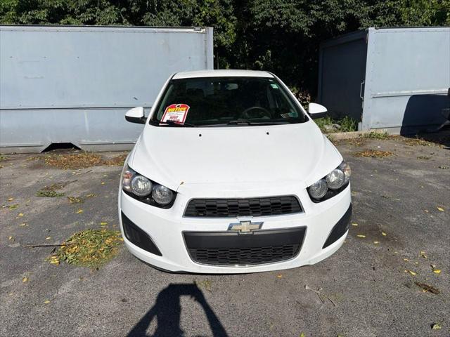 2014 Chevrolet Sonic LS Manual 2014 Chevrolet Sonic LS Manual