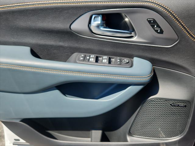 2027 Chrysler Pacifica Pinnacle