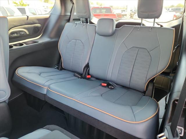 2027 Chrysler Pacifica Pinnacle