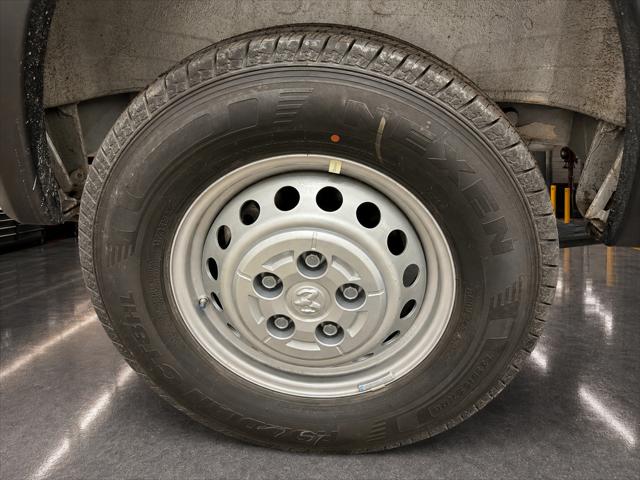 2026 Ram ProMaster Cargo Van Tradesman Low Roof 118 WB w/Pass Seat