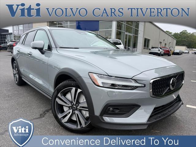 2026 Volvo V60 Cross Country Plus, B5 AWD Gas mild hybrid for sale in Tiverton, RI