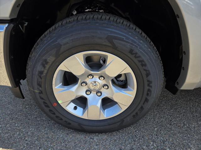 2026 Ram 1500 Big Horn Crew Cab 4x4 64 Box