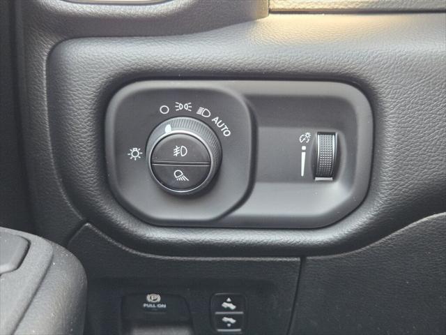 2026 Ram 1500 Big Horn Crew Cab 4x4 64 Box