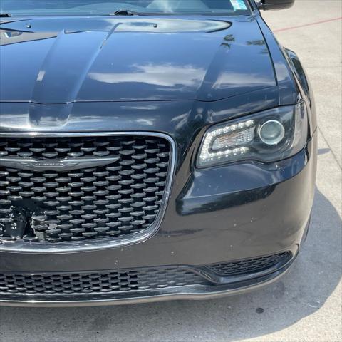 2021 Chrysler 300 Touring