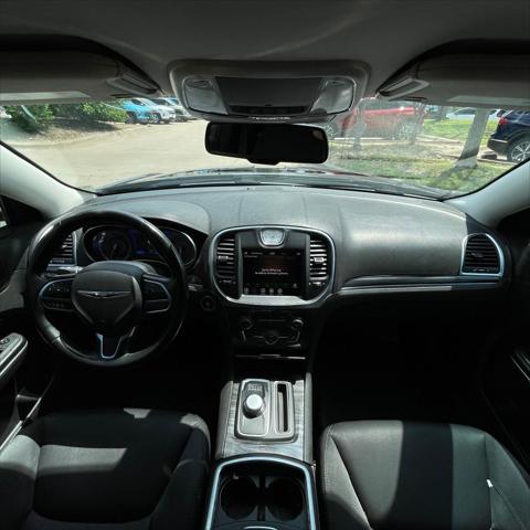 2021 Chrysler 300 Touring