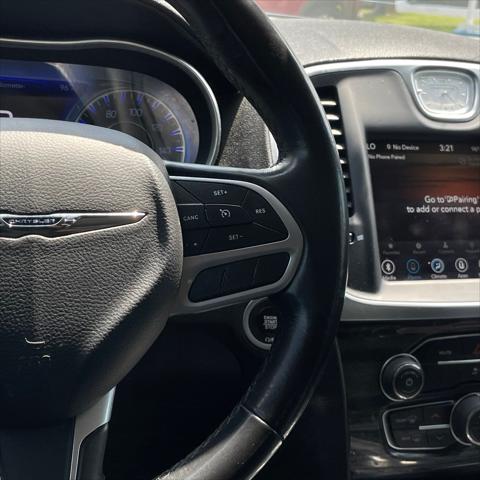 2021 Chrysler 300 Touring