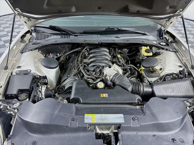 Used 2005 Ford Thunderbird Base For Sale in OLIVE BRANCH, MS