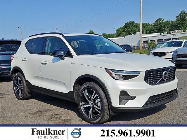 2026 Volvo XC40 Core, B5 AWD Gas (mild hybrid), Dark for sale in Trevose, PA