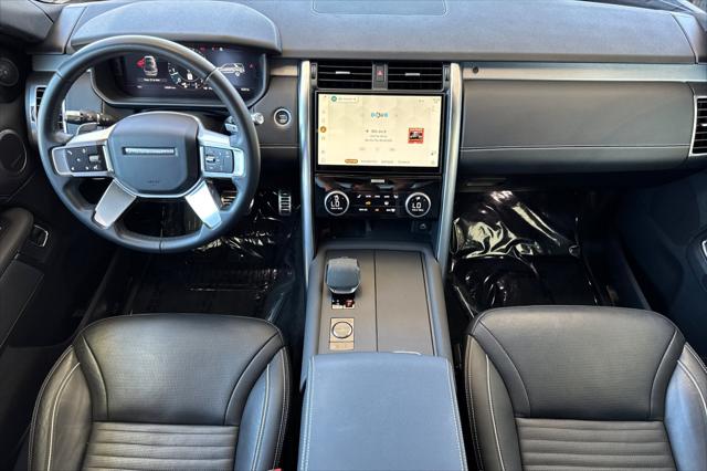 2021 Land Rover Discovery P300 S R-Dynamic