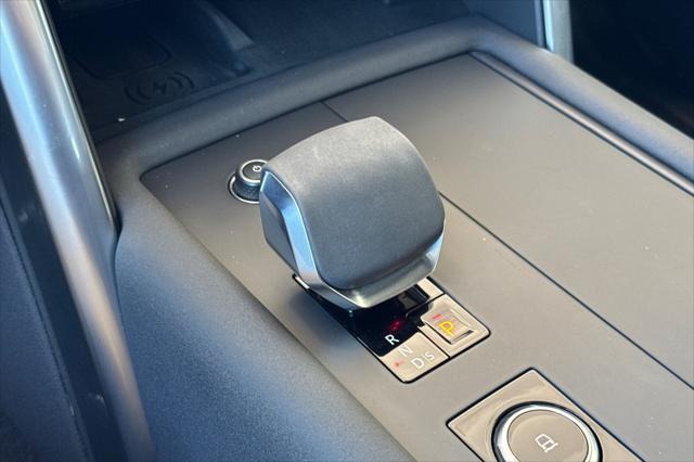 2021 Land Rover Discovery P300 S R-Dynamic