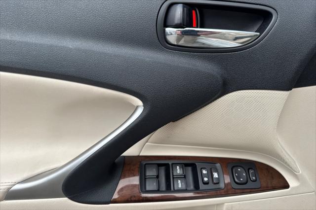 2012 Lexus IS 250C 2dr Conv Auto
