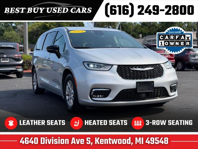 2024 Chrysler Pacifica Touring L for sale in Grand Rapids, MI
