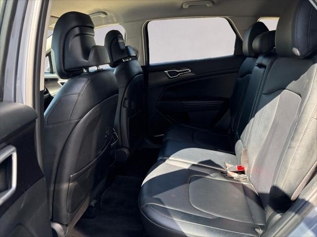 2024 Kia Sportage EX - Photo 13